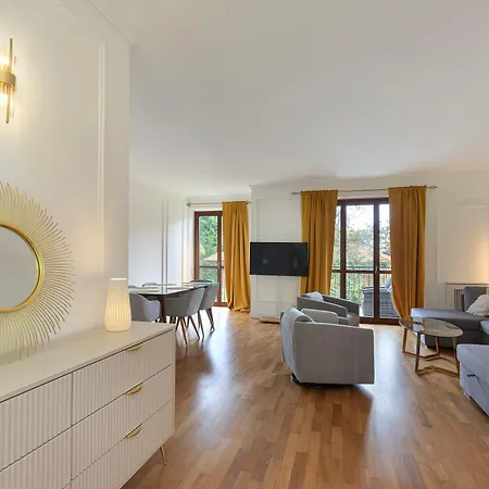 Raffaello Apartman Stresa